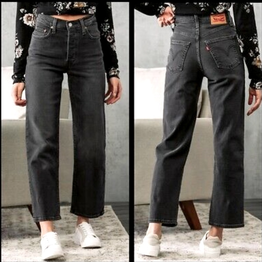 Levi’s Ribcage Straight Ankle 25 in Washed Black
